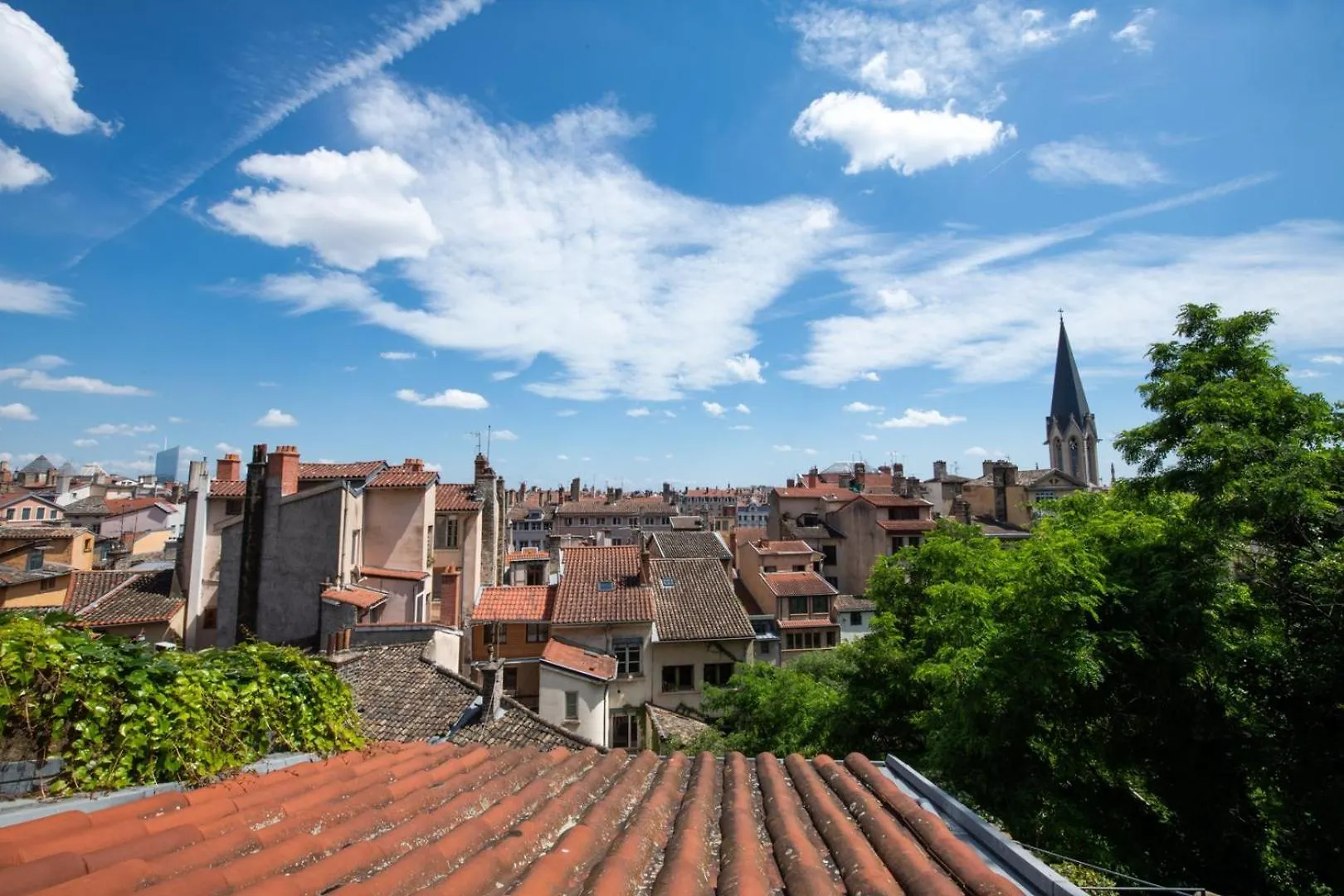 Valencio - Un Belvedere Sur Le Vieux Lyon contacts